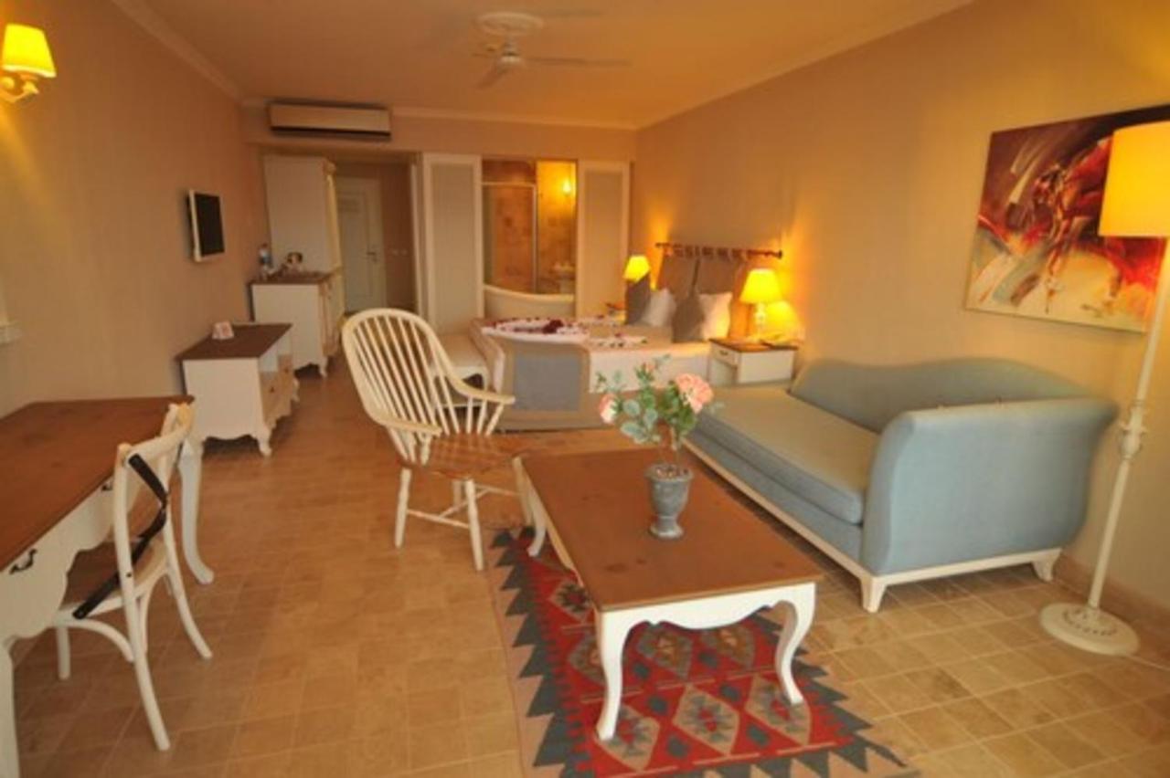 Hotel Andriake Club 5*