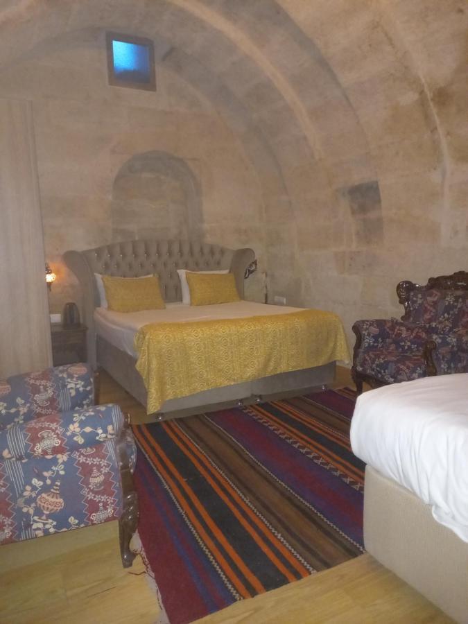 Sandik Cave Hotel *