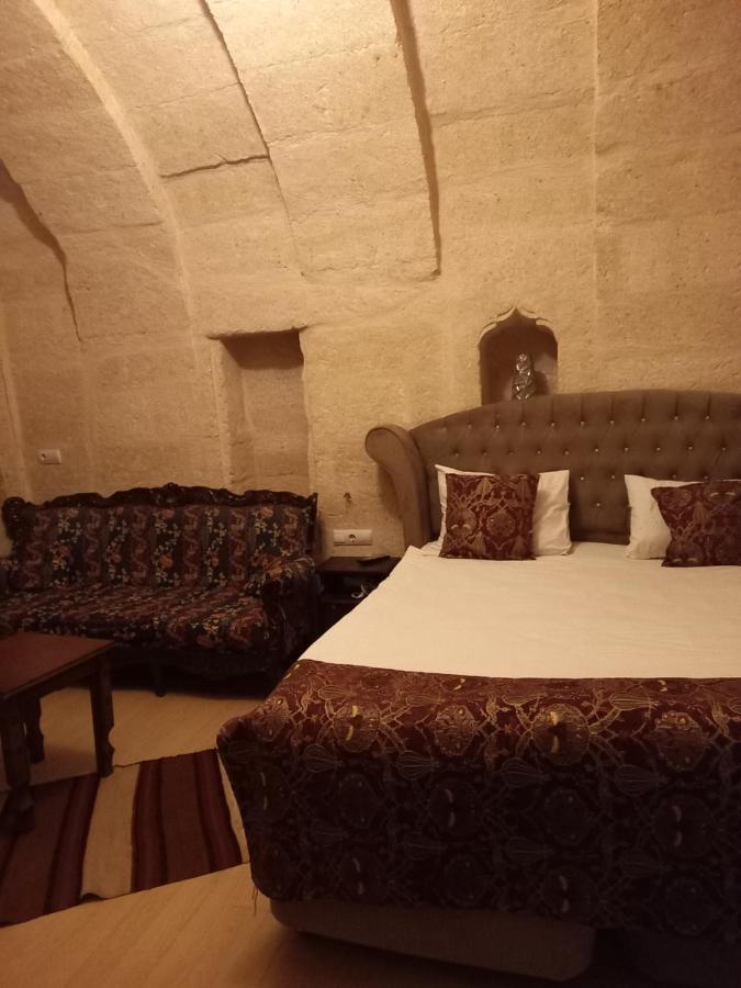 Hotel Sandik Cave