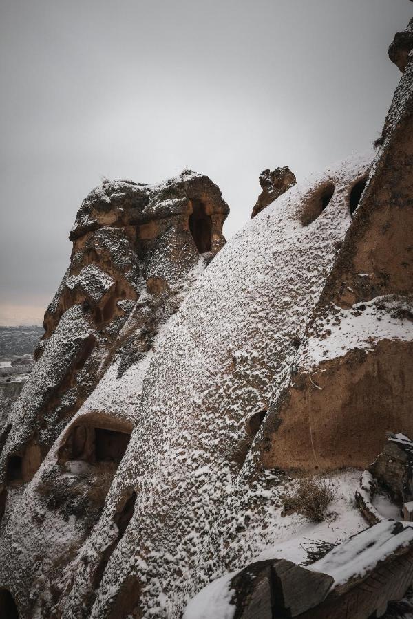 Sandik Cave