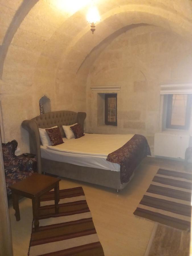 Sandik Cave Hotel *