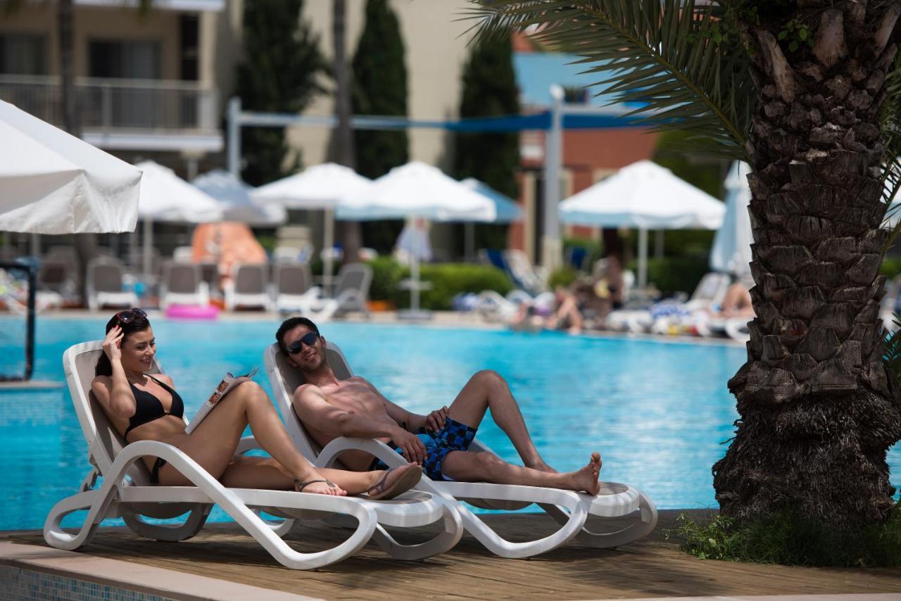 Barut B Resort Side