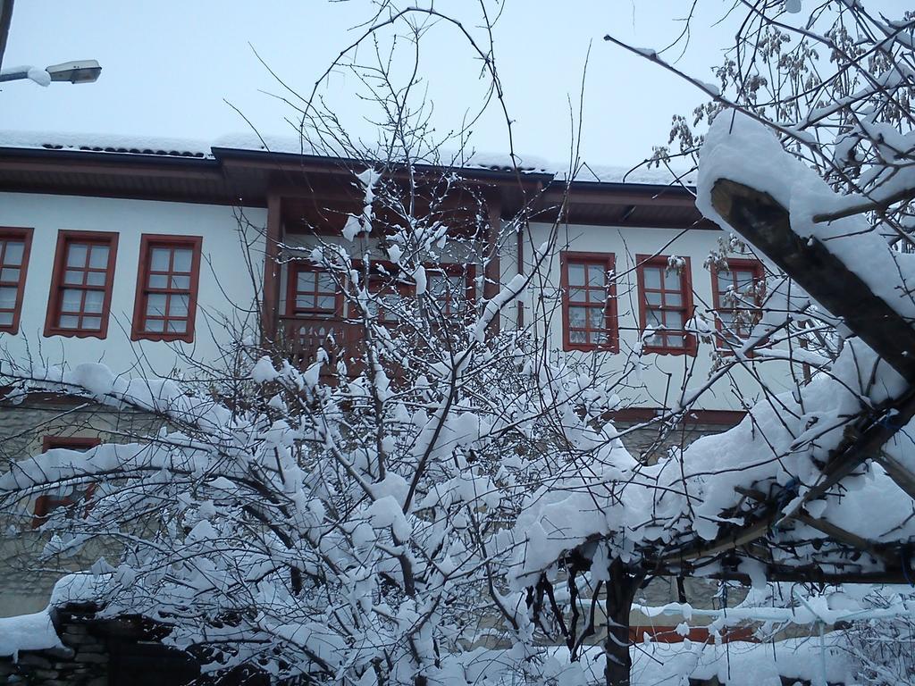Demirkapi *