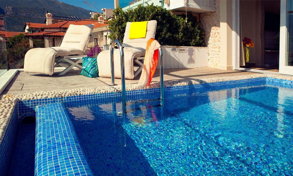 Peninsula Gardens - Adults Only 3*