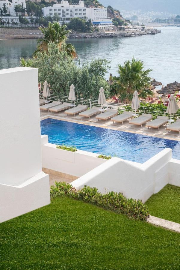 Prive - Adult Only Resort