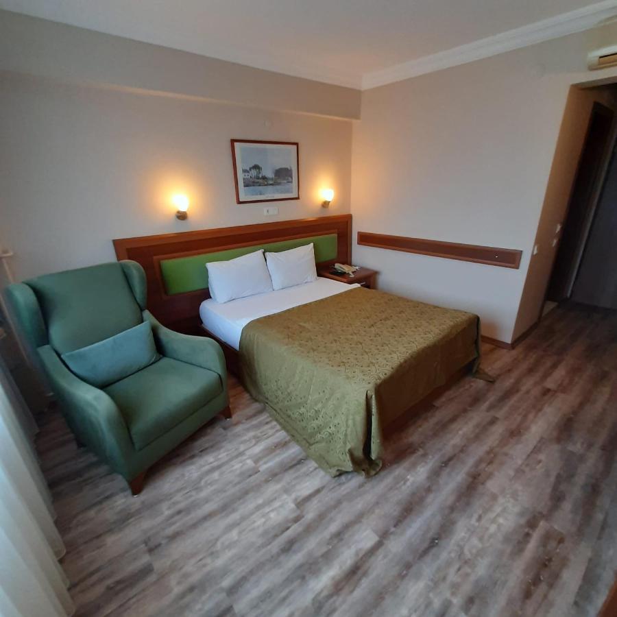 Marina Hotel 3*