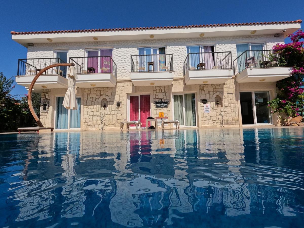Ruezgar Guelue Butik Otel Alacati