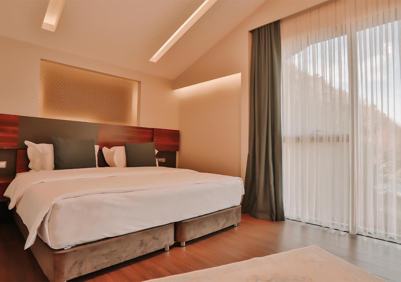 Peerless 3*