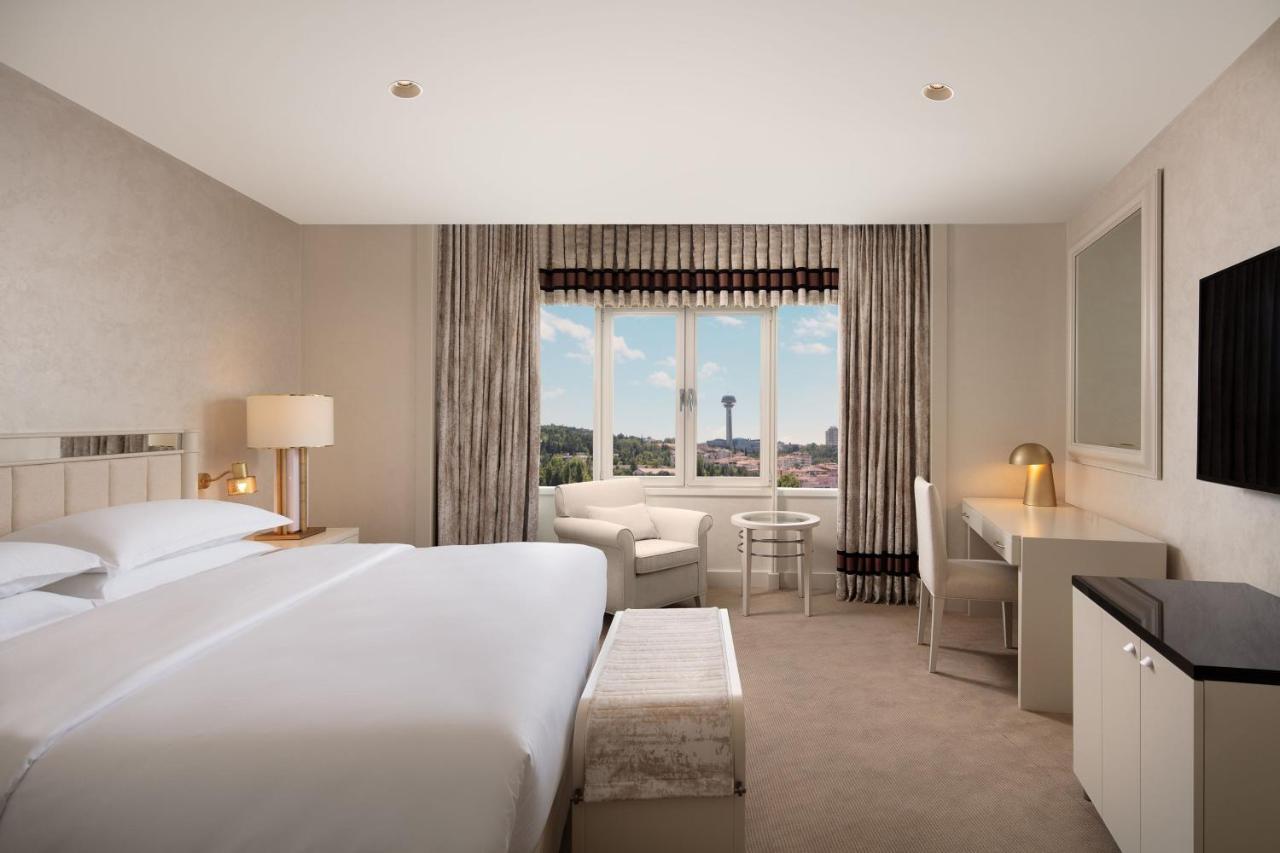 Sheraton & Convention Center Hotel 5*