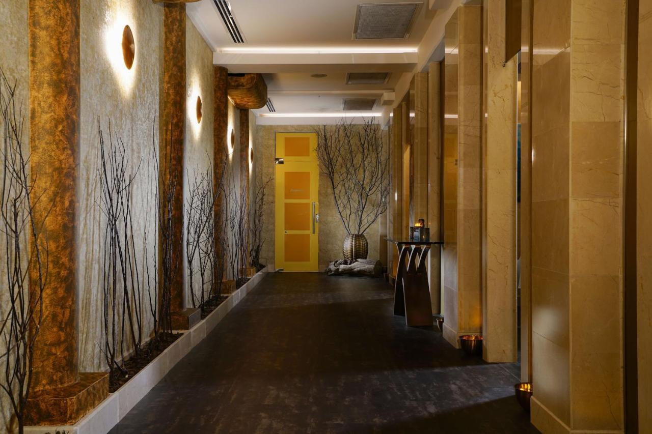 Sheraton & Convention Center Hotel 5*