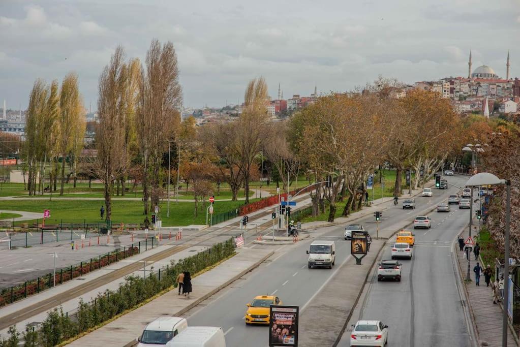 Waterfront By The Tram - Terrace With Dome & Golden Horn View In Fatih * Istanbul