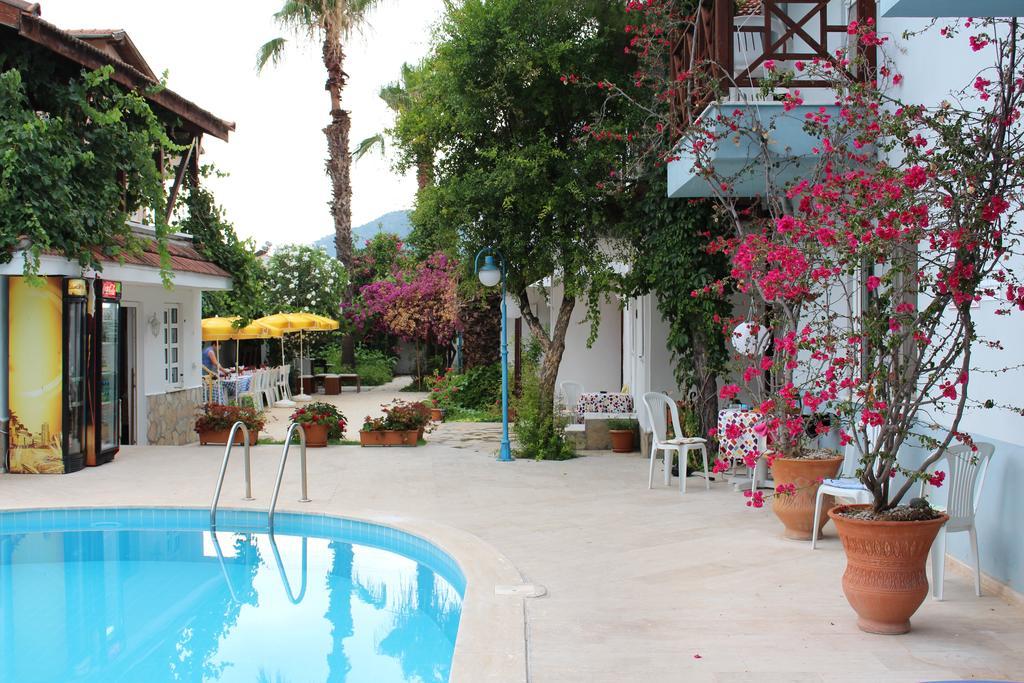 Turtle Beach Bungalows