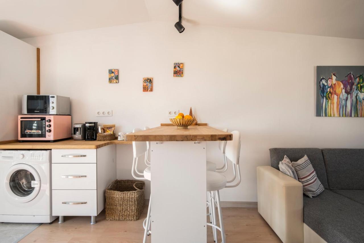 Apartment Central, Cozy, Comfy, 1br House, Free Parking & Fast Wi-fi, 4ppl Bodrum