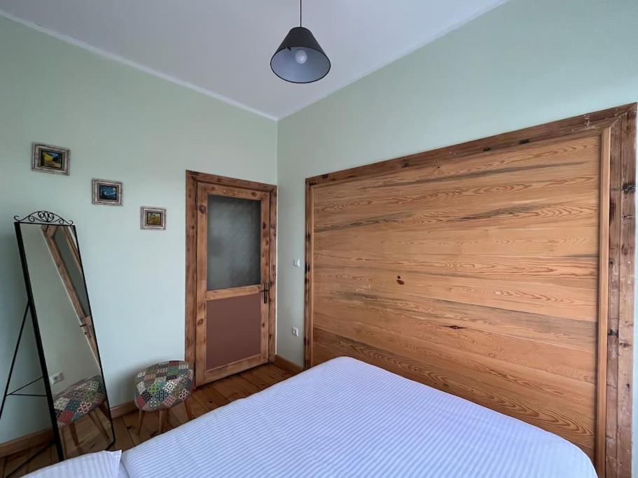 Waterfront By The Tram - Terrace With Dome & Golden Horn View In Fatih Apartment