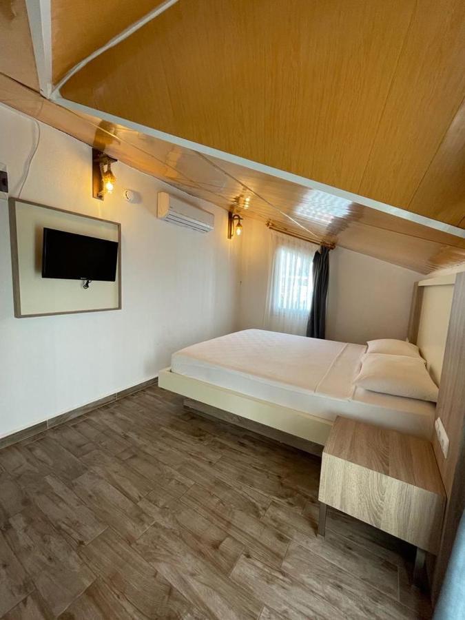 Homestay Limon *