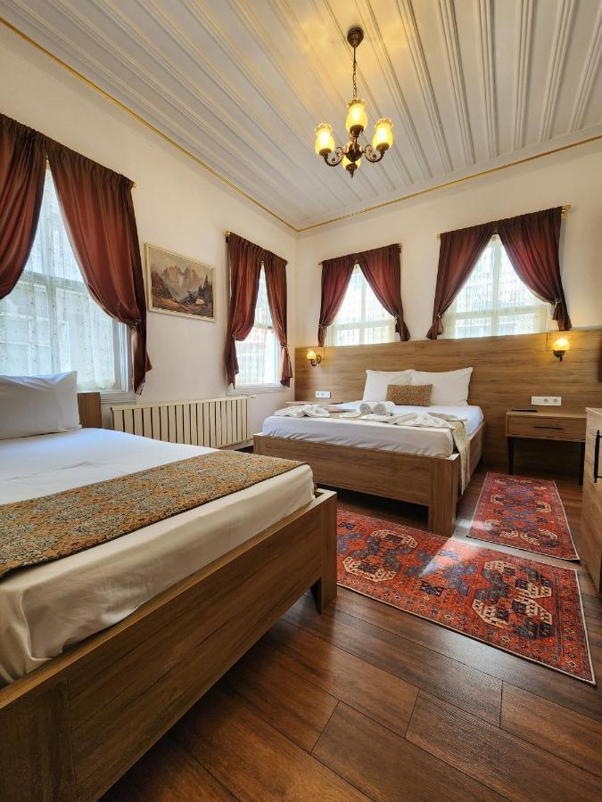 Kadikoey White House 3*