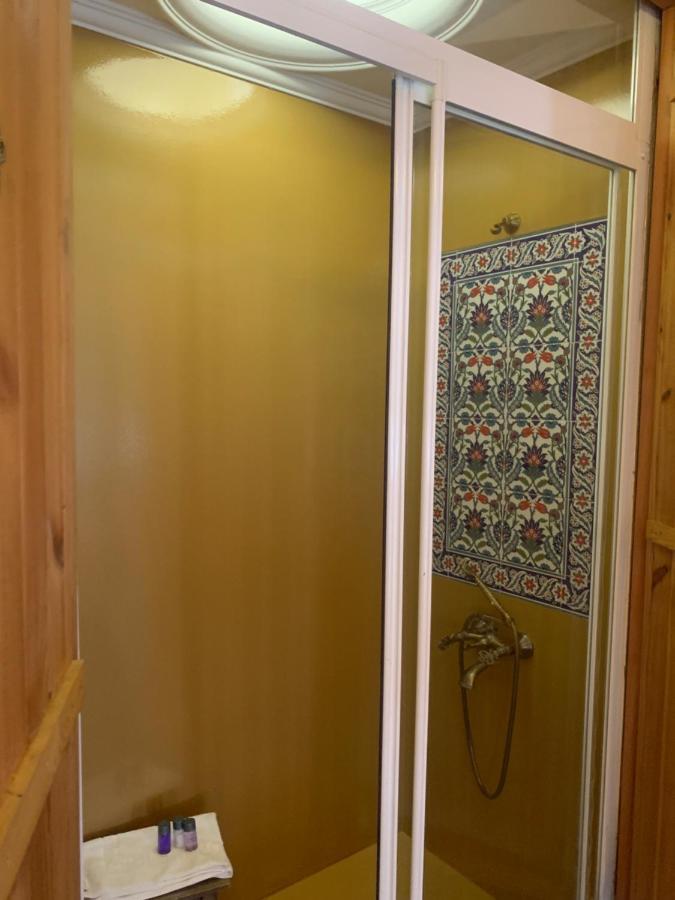Tom Square Boutique Hotel 2*