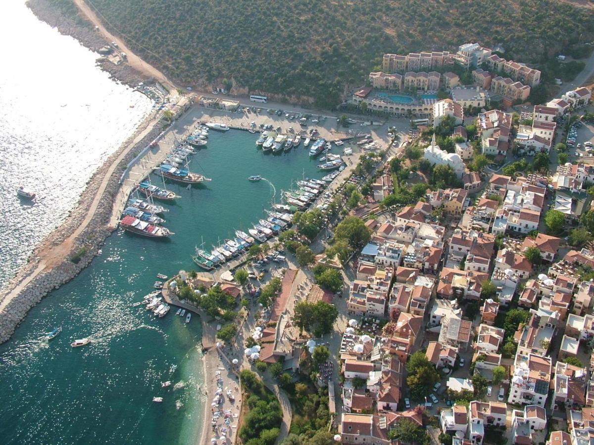 Pirat 3* Kalkan