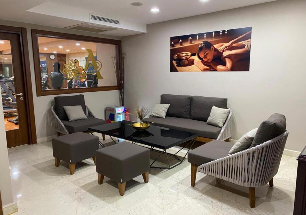 Aprilis - Special Category Hotel