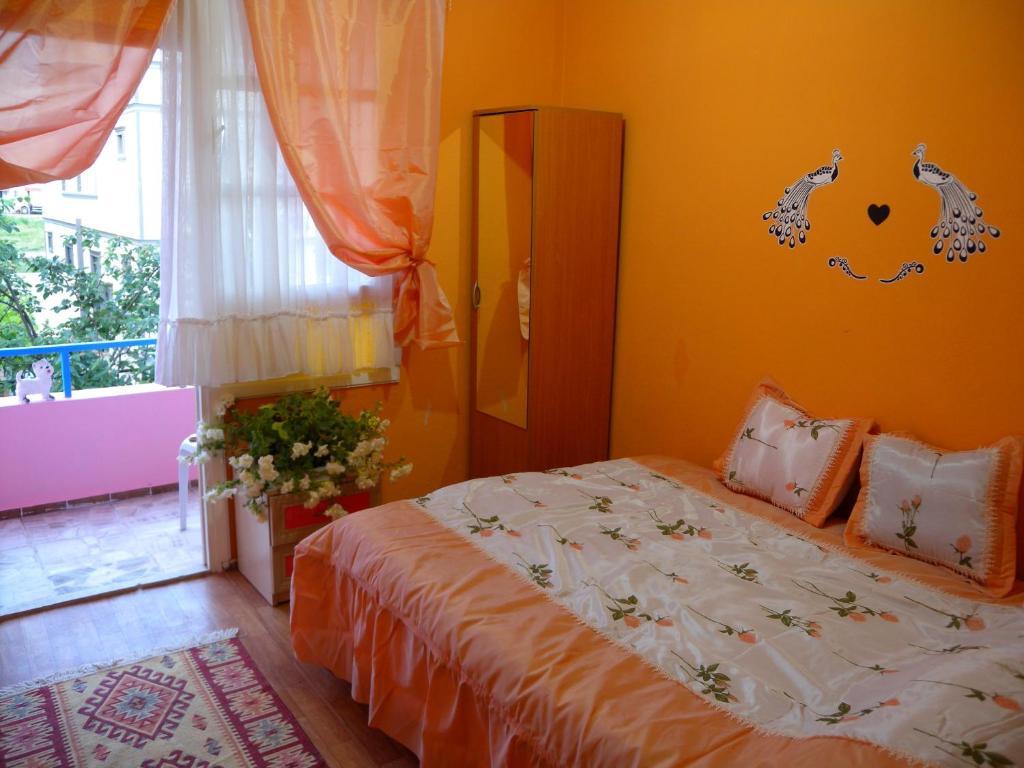 Eysan Guest house *