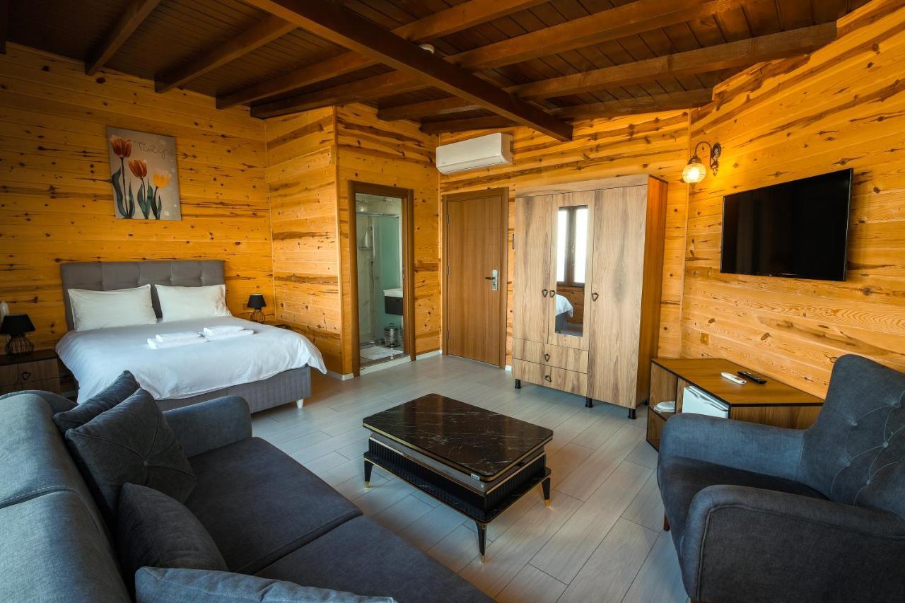 Hotel Sari Koesk