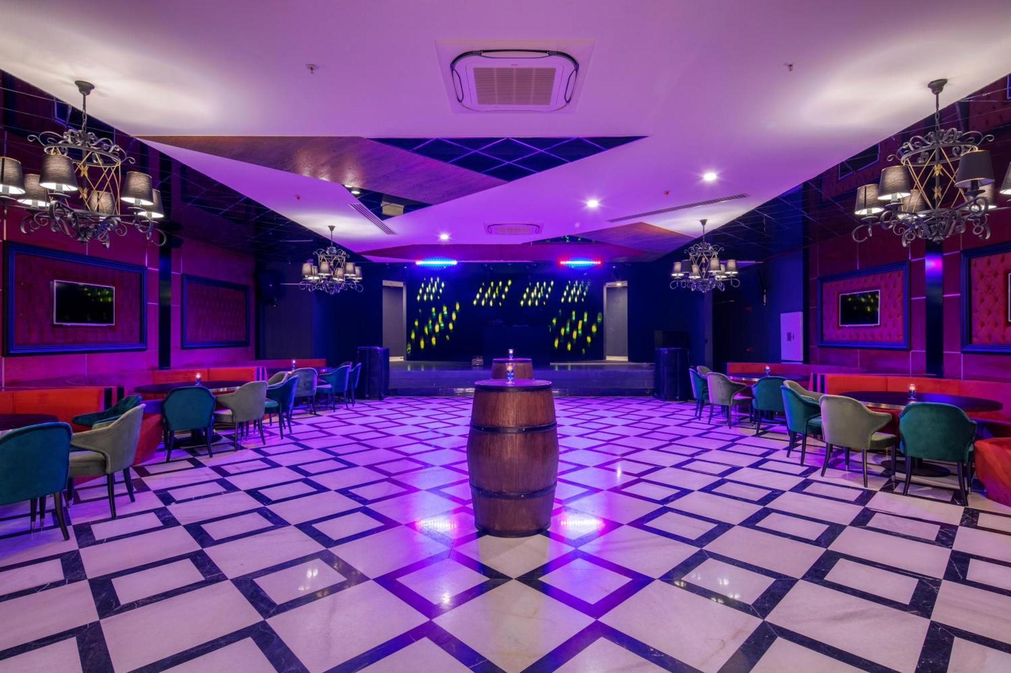 Granada Luxury 5* Avsallar
