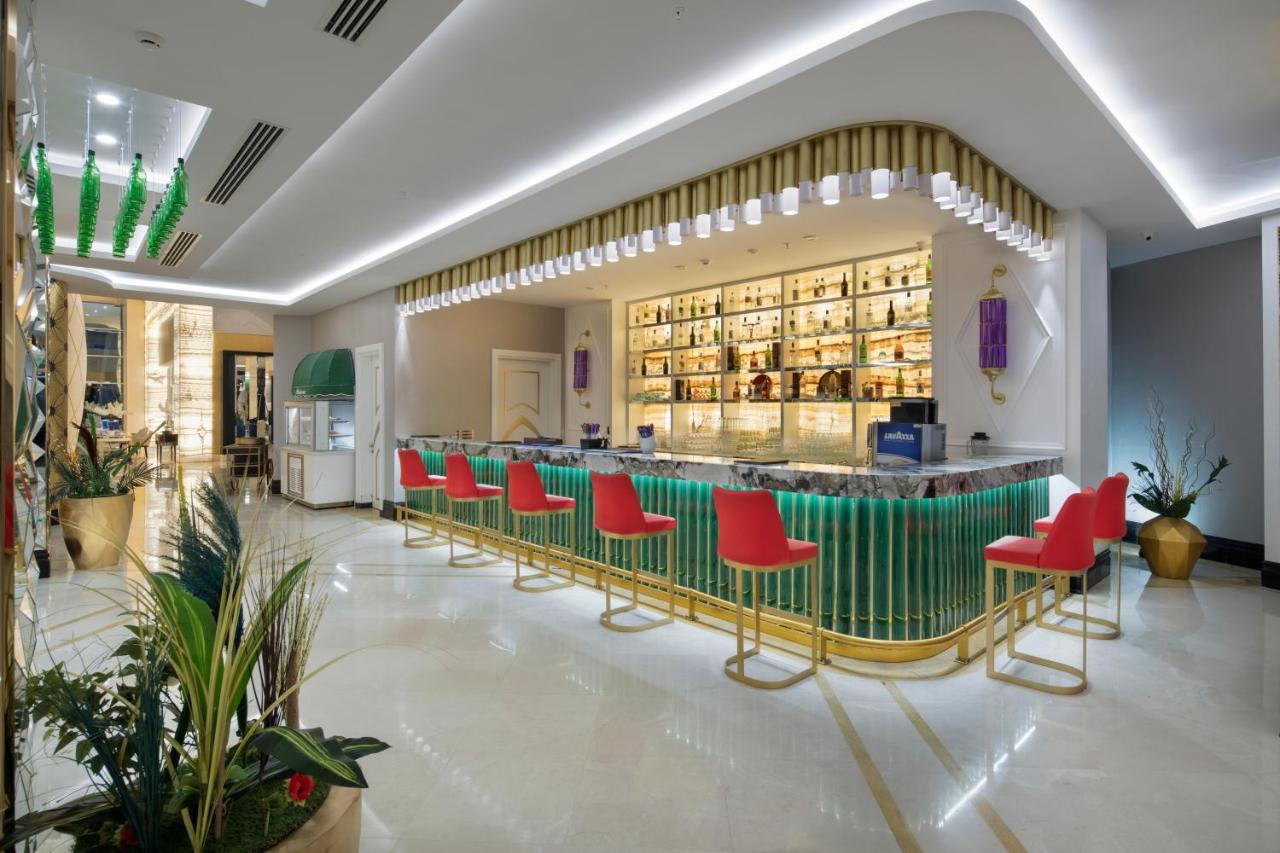 Granada Luxury Avsallar