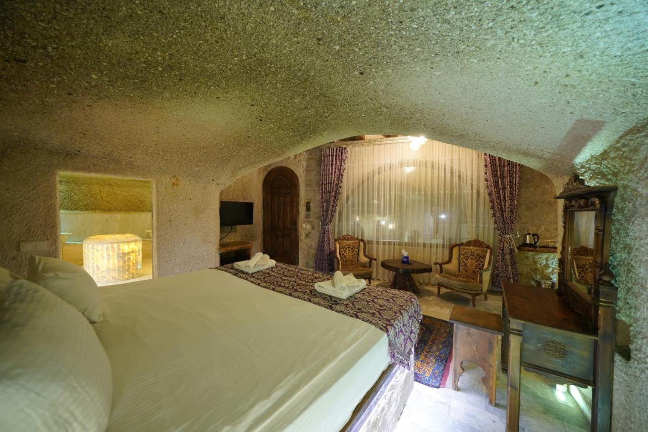 Hotel Shoestring Cave House