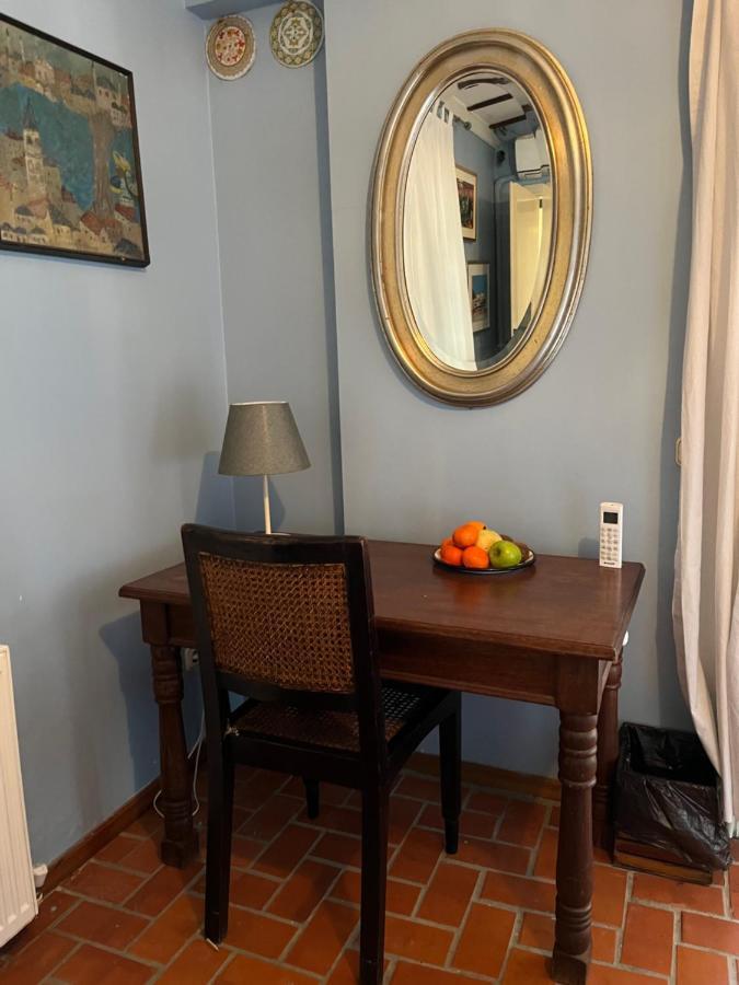 Tuzla Yacht Club Homestay *