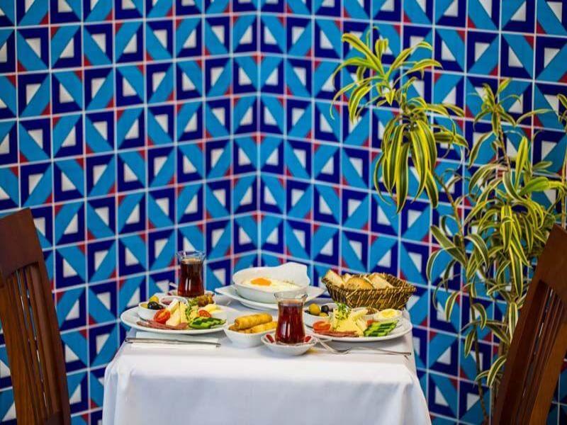Lalahan Hotel 4*