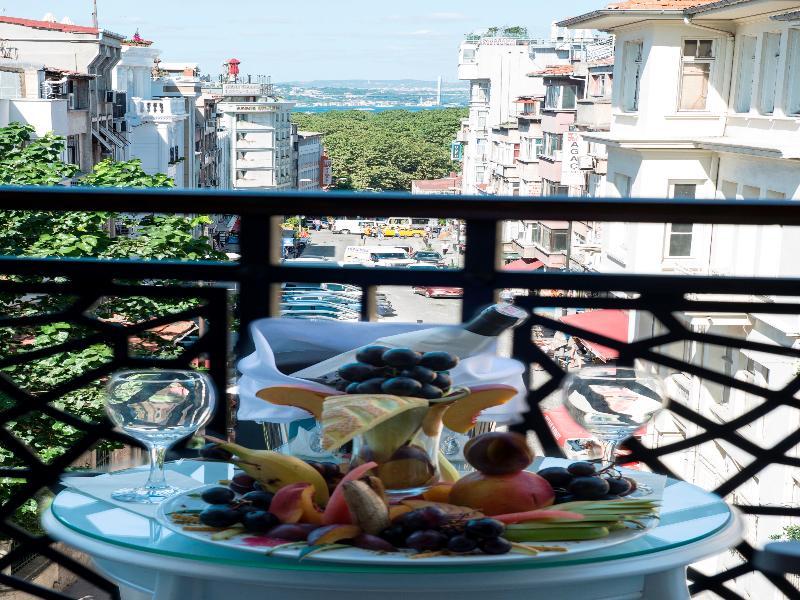 Hotel Antusa Palace & 4*