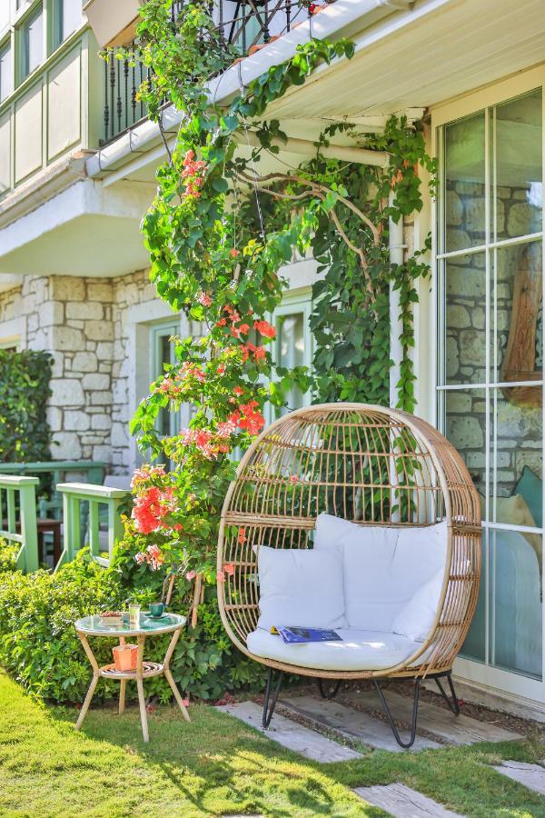 Palas Alacati - Adult Only