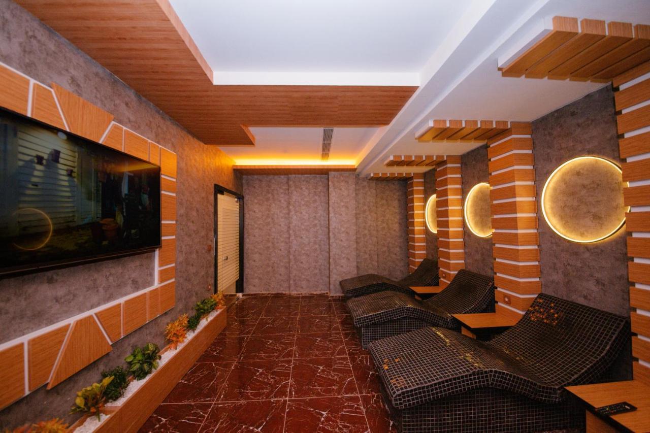 Hotel Litros &