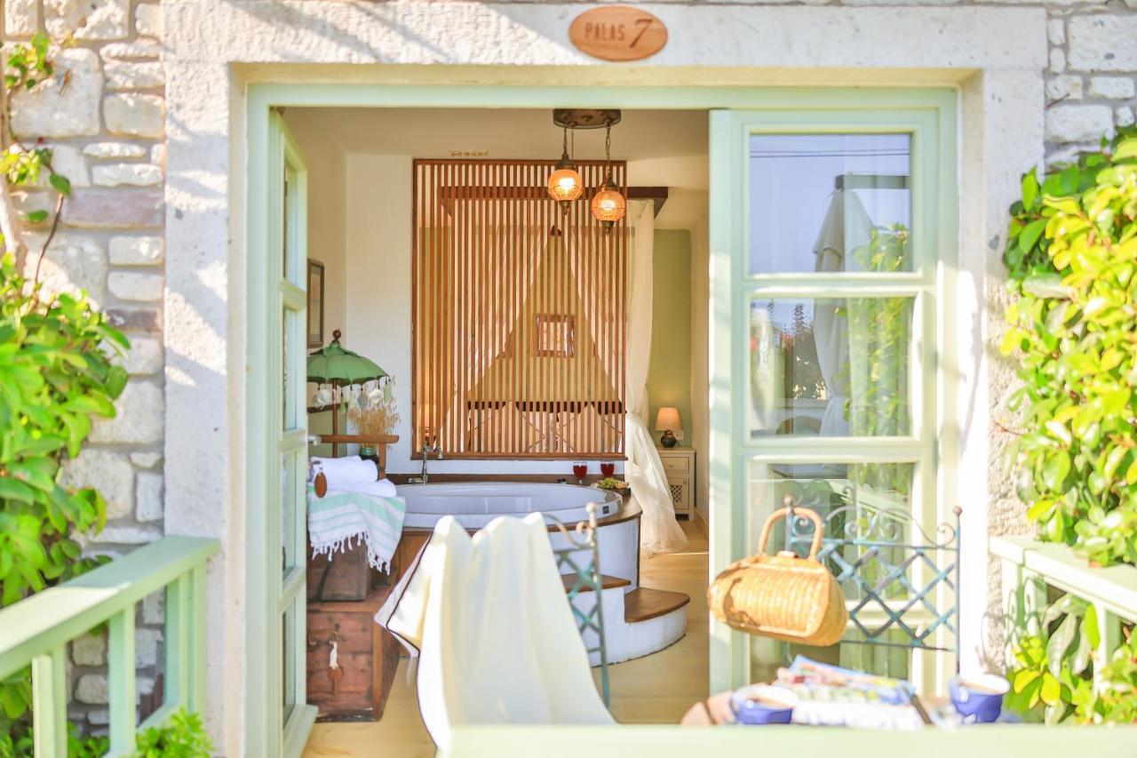 Palas Alacati - Adult Only