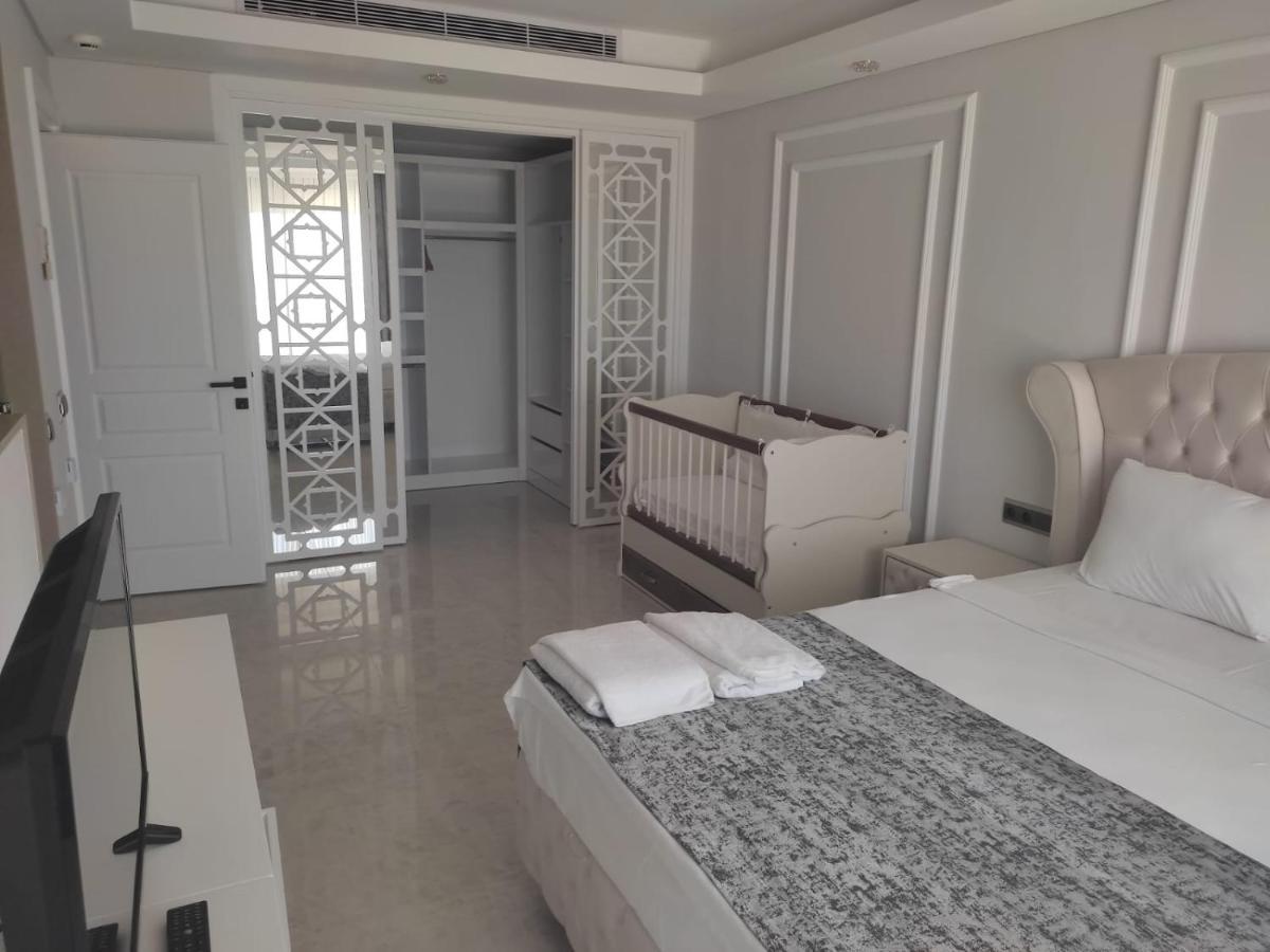 Elite Admiral Premium Residences *
