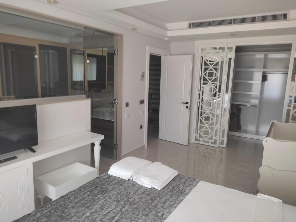 Elite Admiral Premium Residences *