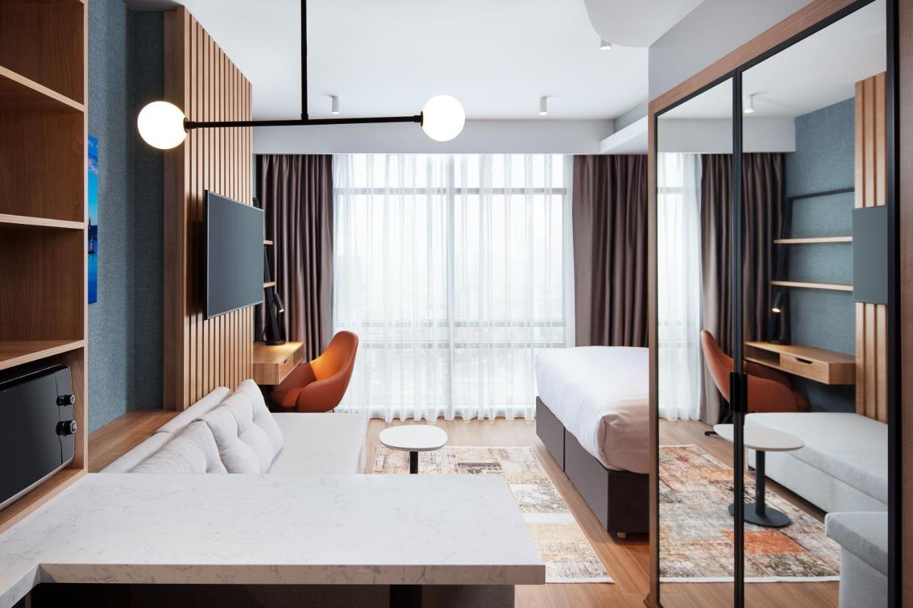 Hotel By Marriott Atasehir