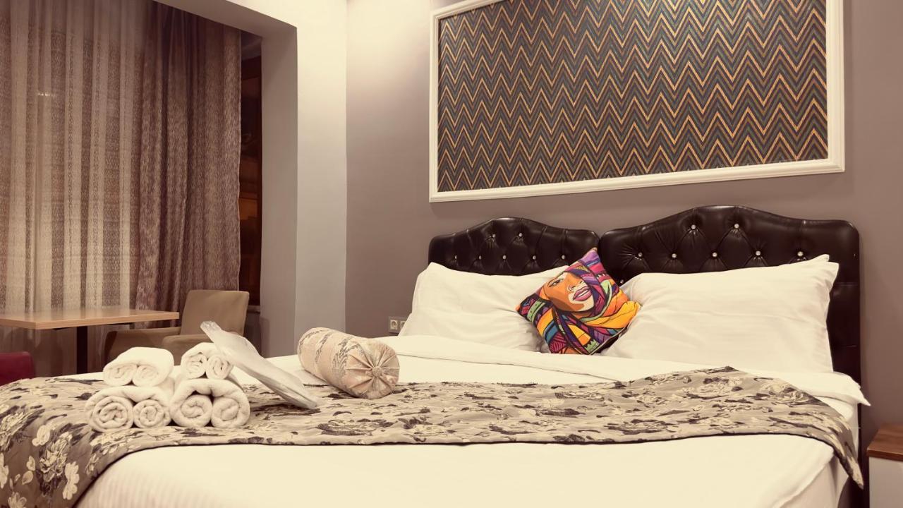 Mitra Downtown 3*