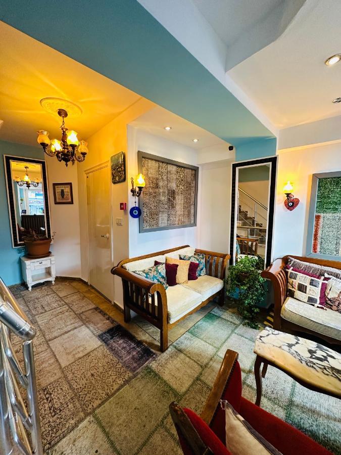 Hotel La Petite Maison 2*