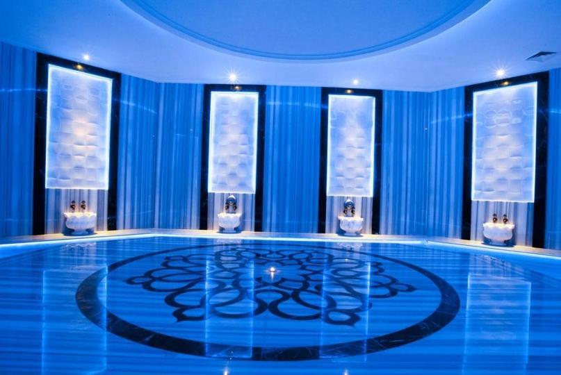 Q Premium Hotel 4*