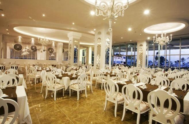 Q Premium Hotel