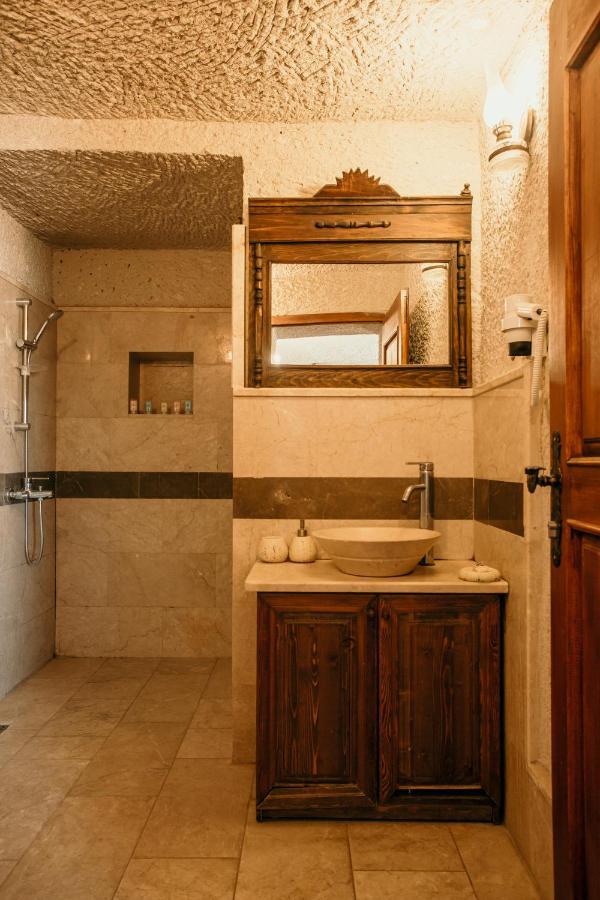 Village Cave House Hotel 2*