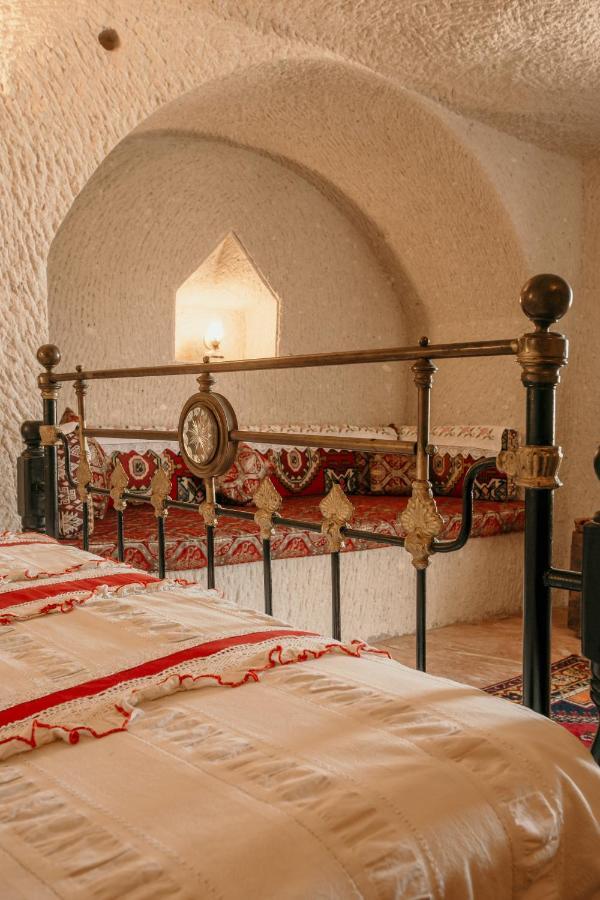 Hotel Village Cave House
