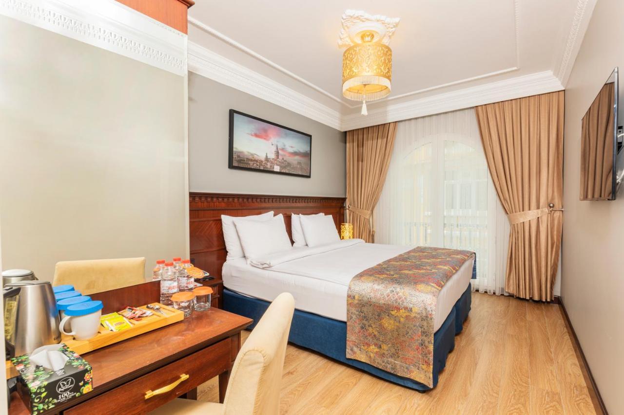 The Magnaura Palace Hotel 4*