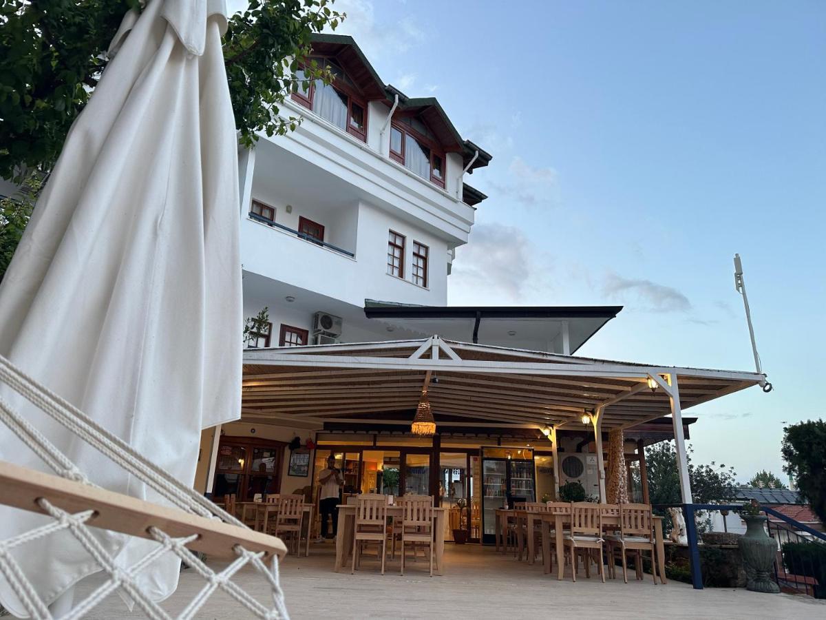 Naturella Aparthotel 3*