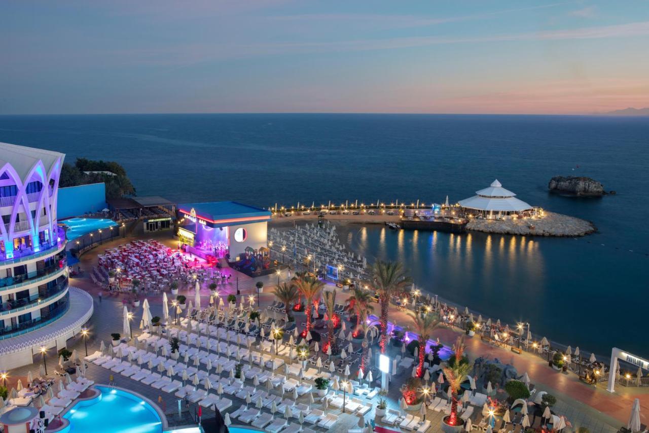 Granada Luxury Resort 5*