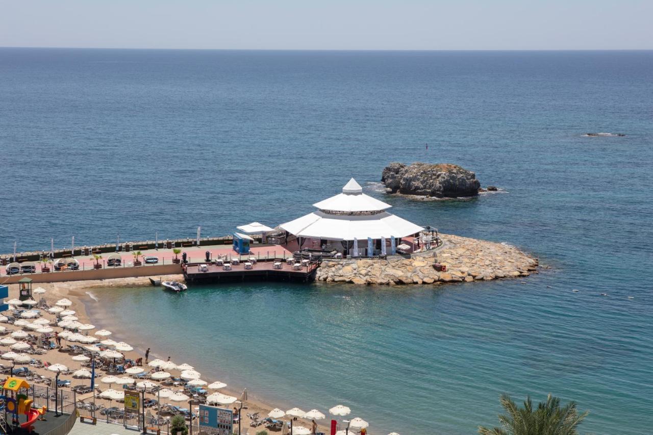 Granada Luxury Resort