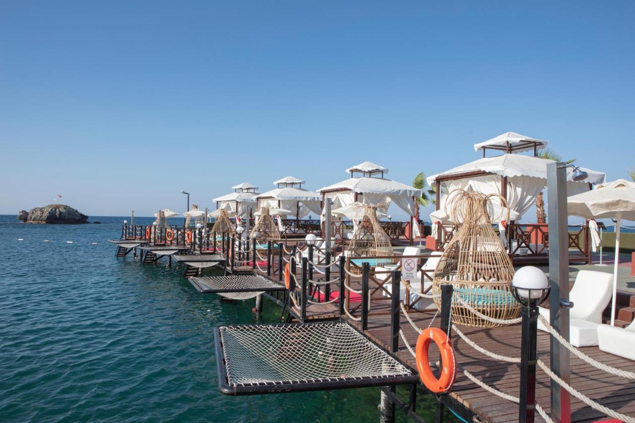 Granada Luxury Resort