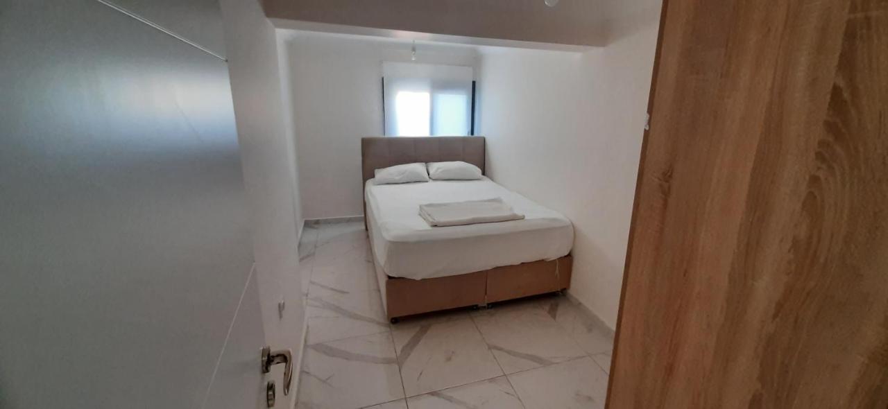 Homes * Cesme