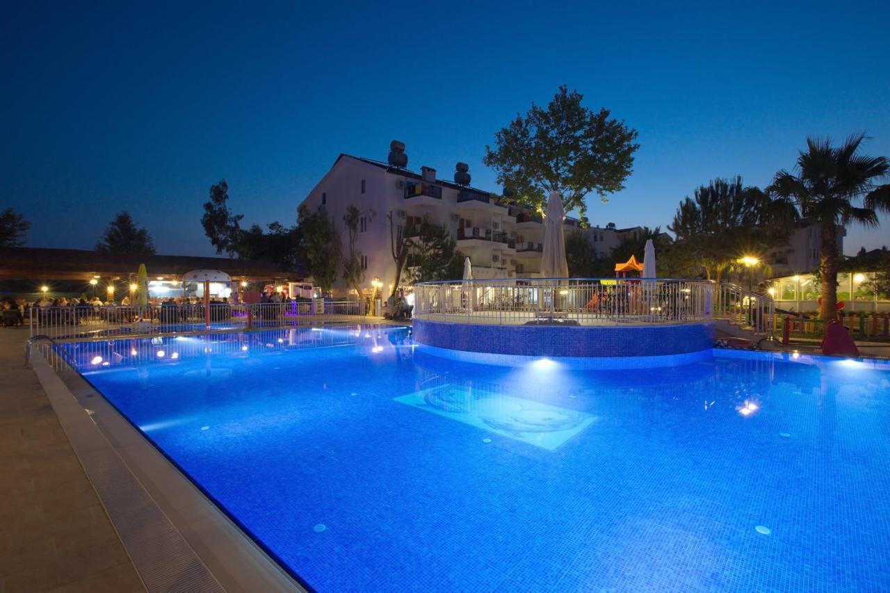 Irem Garden & 2* Side